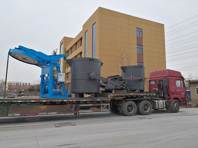 Pouring and supporting equipment